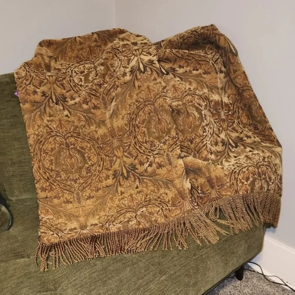 Stylish Tan and Gold Patterned Scarf